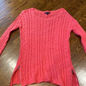 Women’s American Eagle sweater. Size S